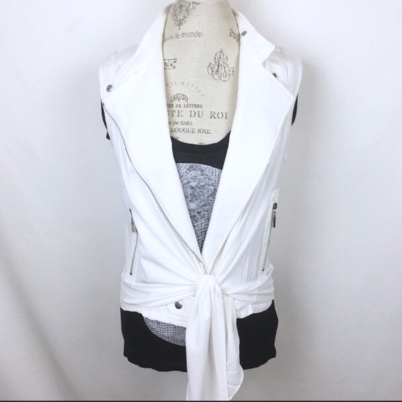 Alberto Makali Jackets & Blazers - ⬇️$72 Alberto Makali White Rocker Zip Vest Jacket